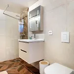 Japanese-inspired Hideaway In Calm, Cozy, And One Of A Kind דירה *