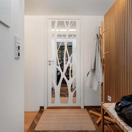 Appartamento Japanese-inspired Hideaway In Calm, Cozy, And One Of A Kind *