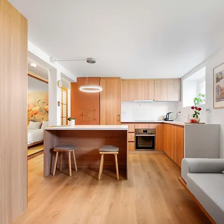 Apartamento Japanese-inspired Hideaway In Calm, Cozy, And One Of A Kind *